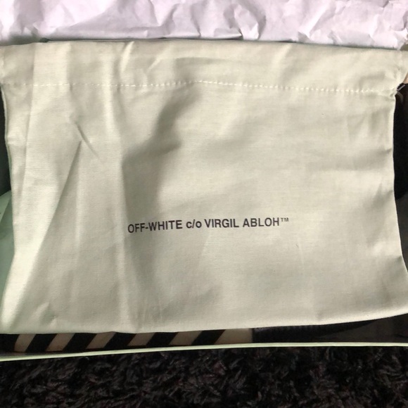 Off-white shoes w/ box HMU - Picture 4 of 5